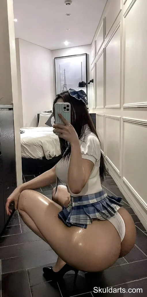 Porn PAWG Bunda Grande Luisa cabeleireira trabalhando de mini saia de calcinha fio dental (1).1